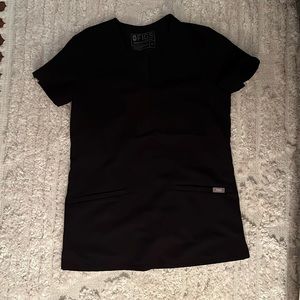 Figs scrub top. Casma 3 pocket